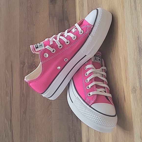 Converse shoes platform Brand new in the box. - Picture 5 of 12